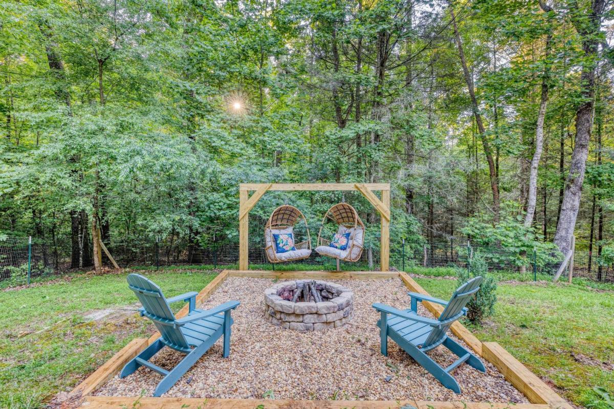 307 Bent Wood Lane Blue Ridge GA 30513