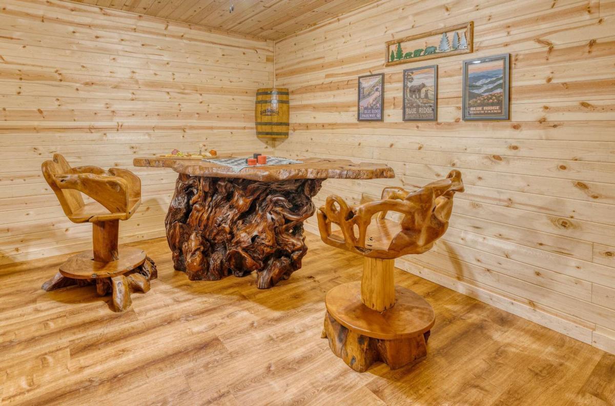 307 Bent Wood Lane Blue Ridge GA 30513