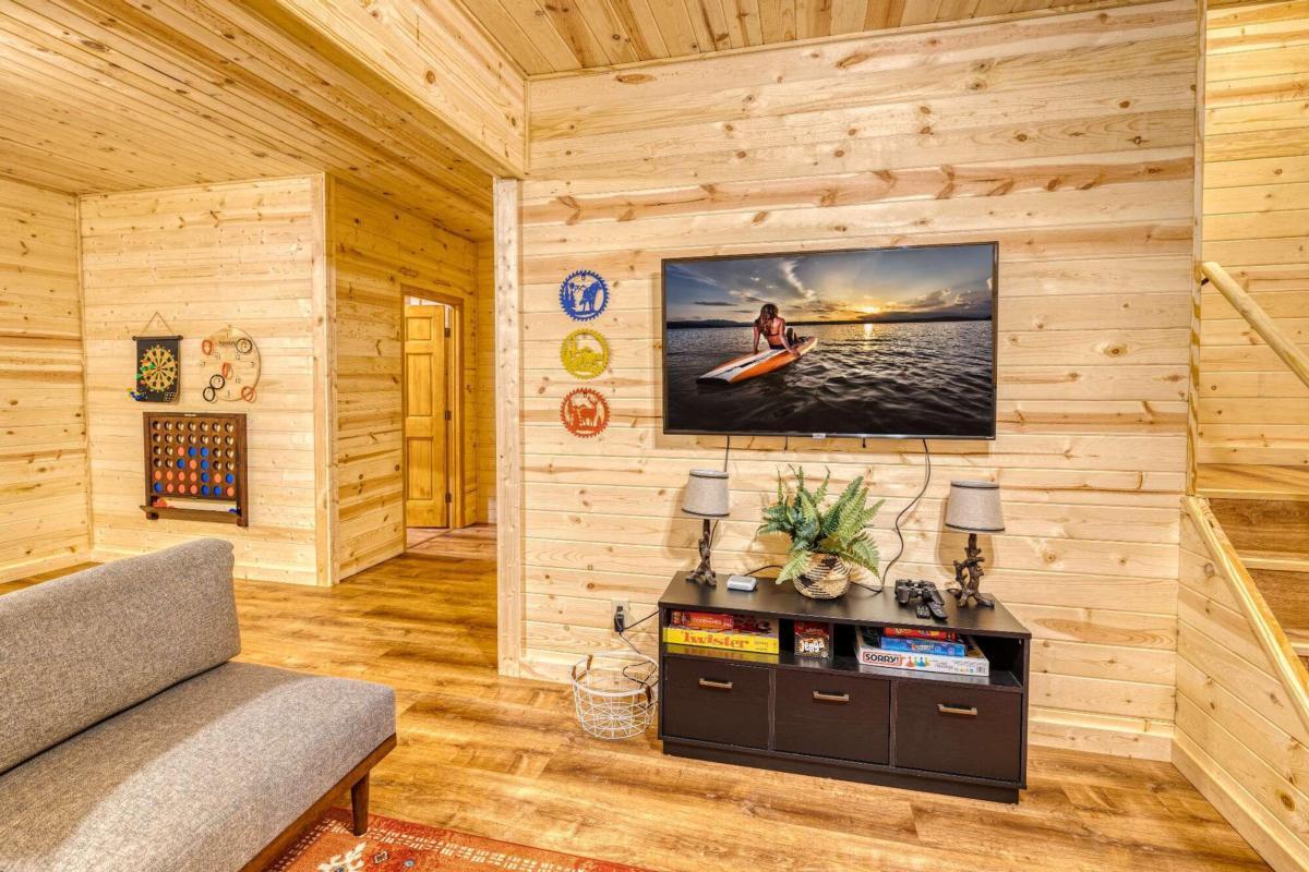 307 Bent Wood Lane Blue Ridge GA 30513