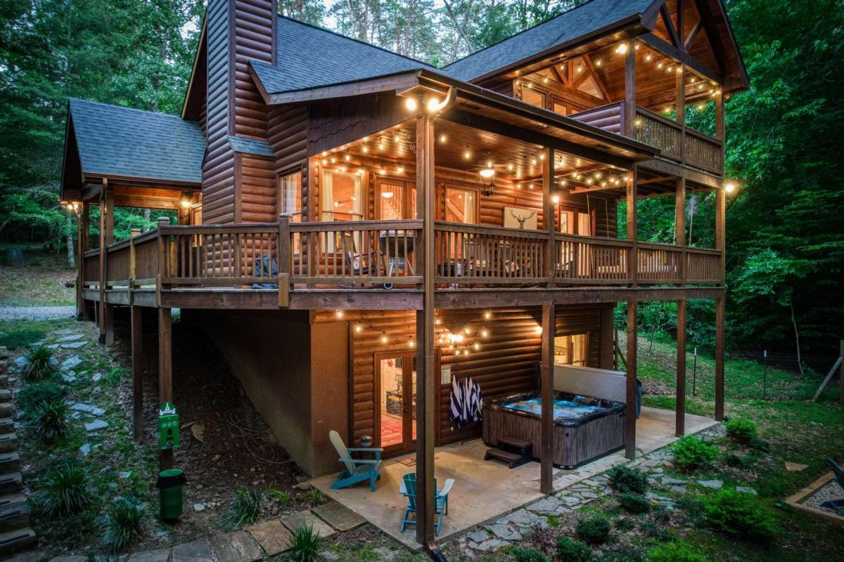 307 Bent Wood Lane Blue Ridge GA 30513