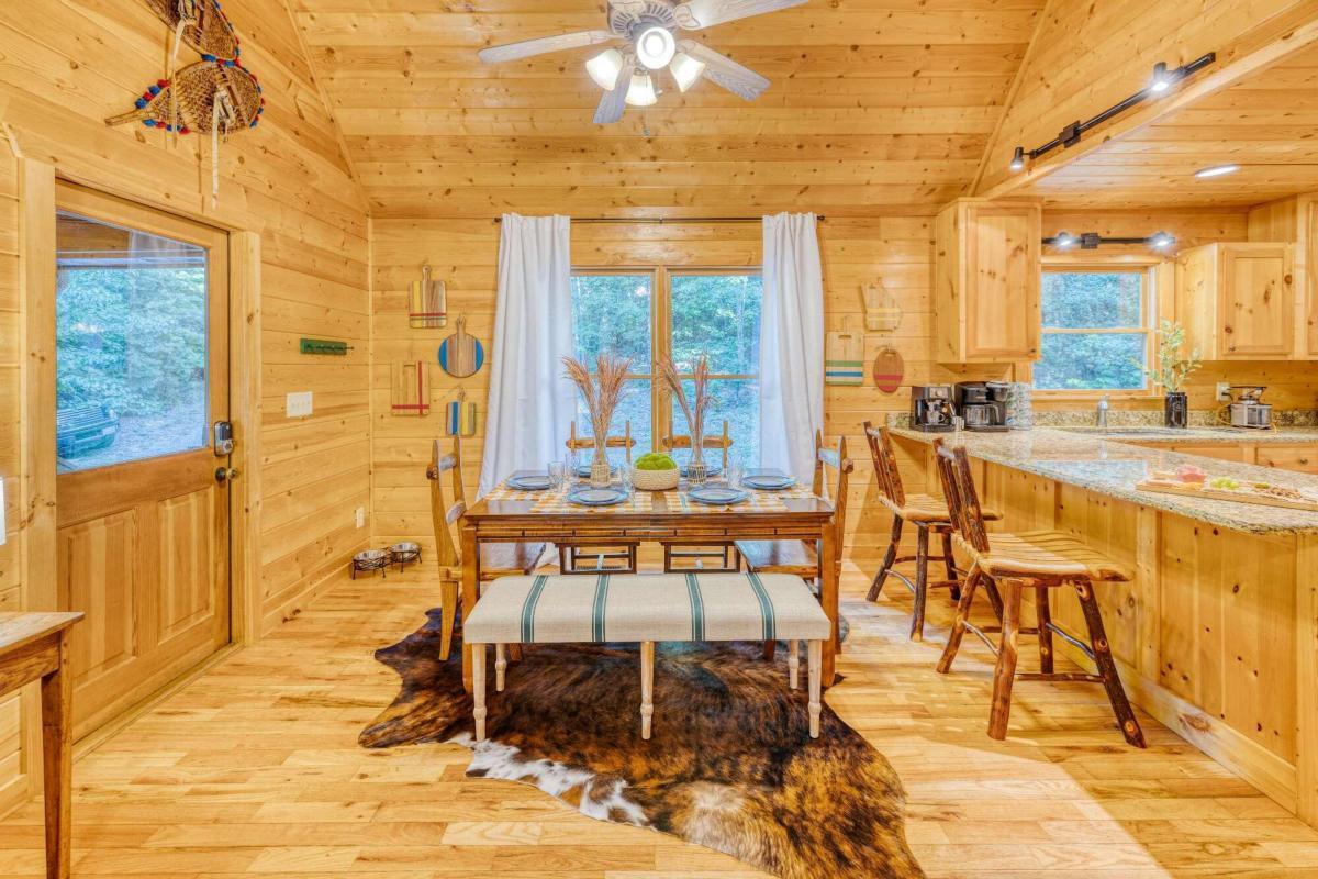 307 Bent Wood Lane Blue Ridge GA 30513