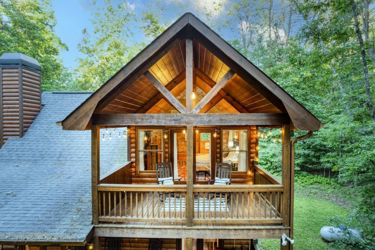 307 Bent Wood Lane Blue Ridge GA 30513