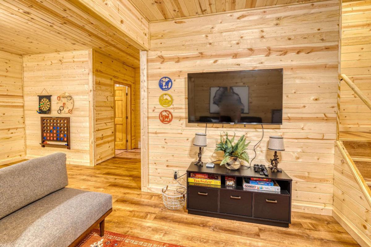 307 Bent Wood Lane Blue Ridge GA 30513