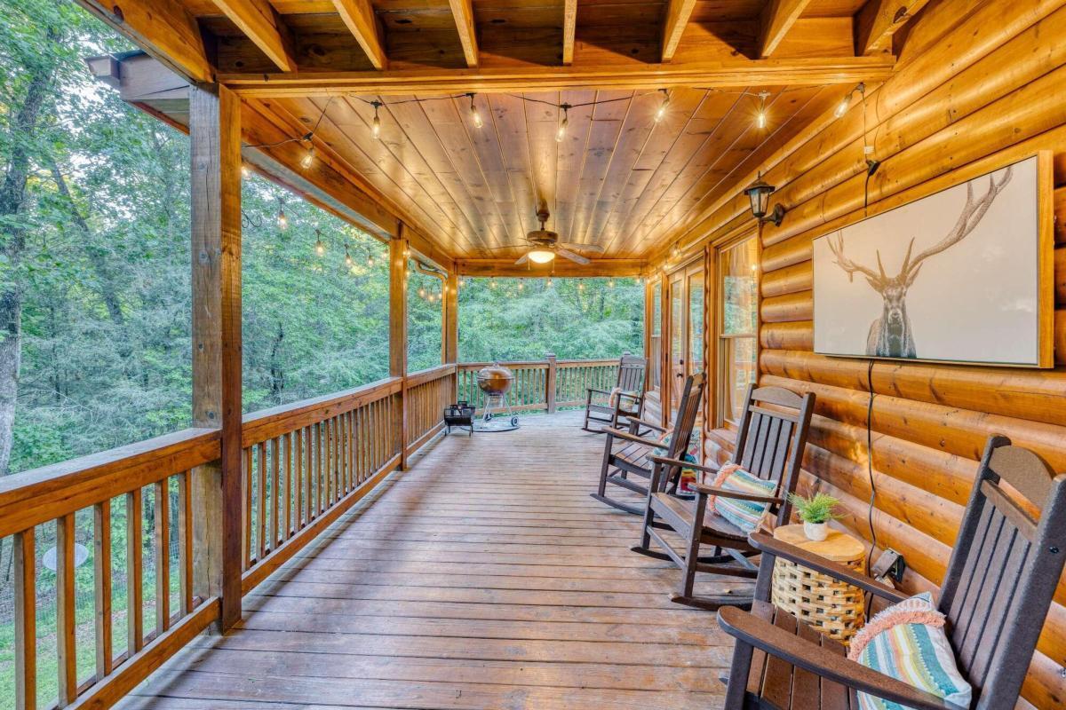 307 Bent Wood Lane Blue Ridge GA 30513