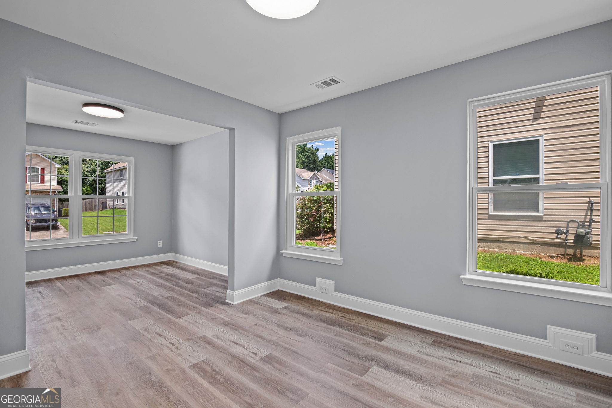 4160 Alveston Drive Atlanta GA 30349