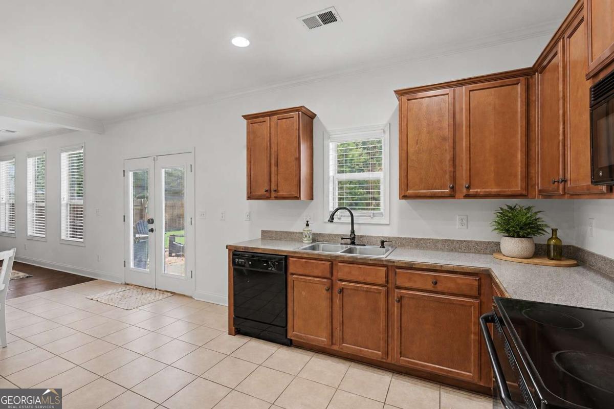 17 Redwood Drive Adairsville GA 30103