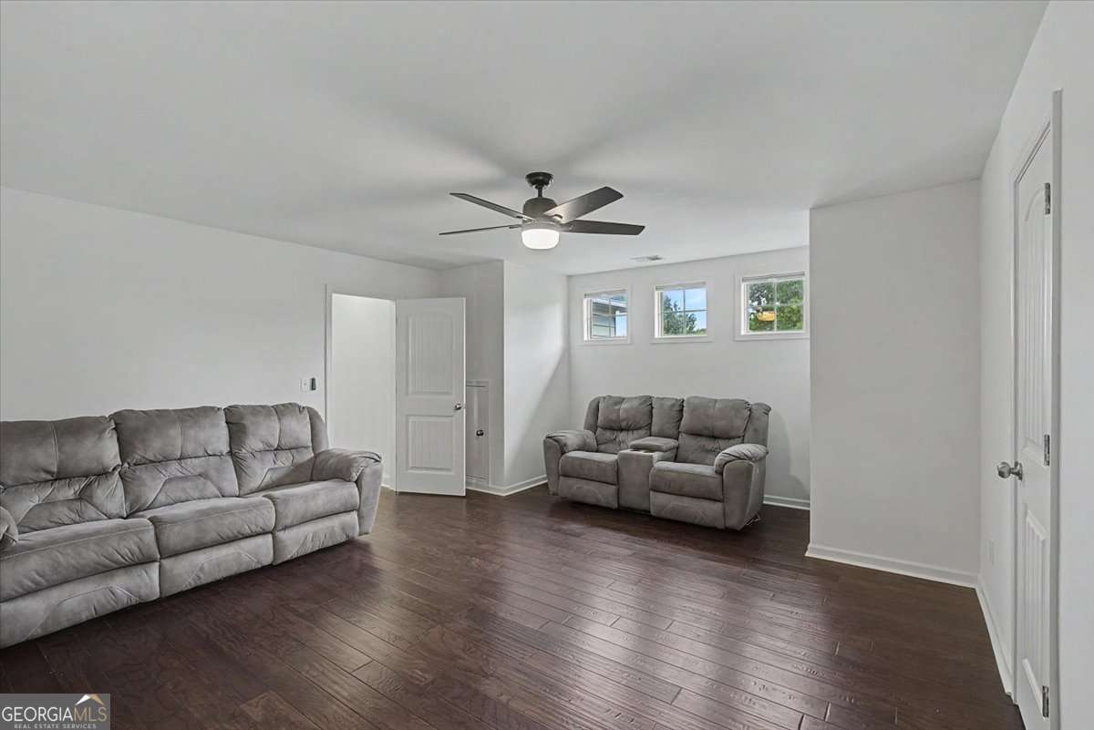 17 Redwood Drive Adairsville GA 30103