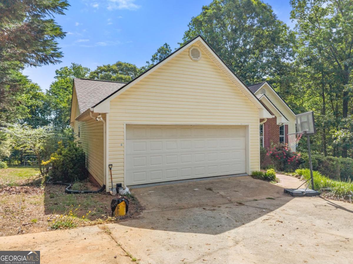 413 Rolling Meadows Drive Cleveland GA 30528