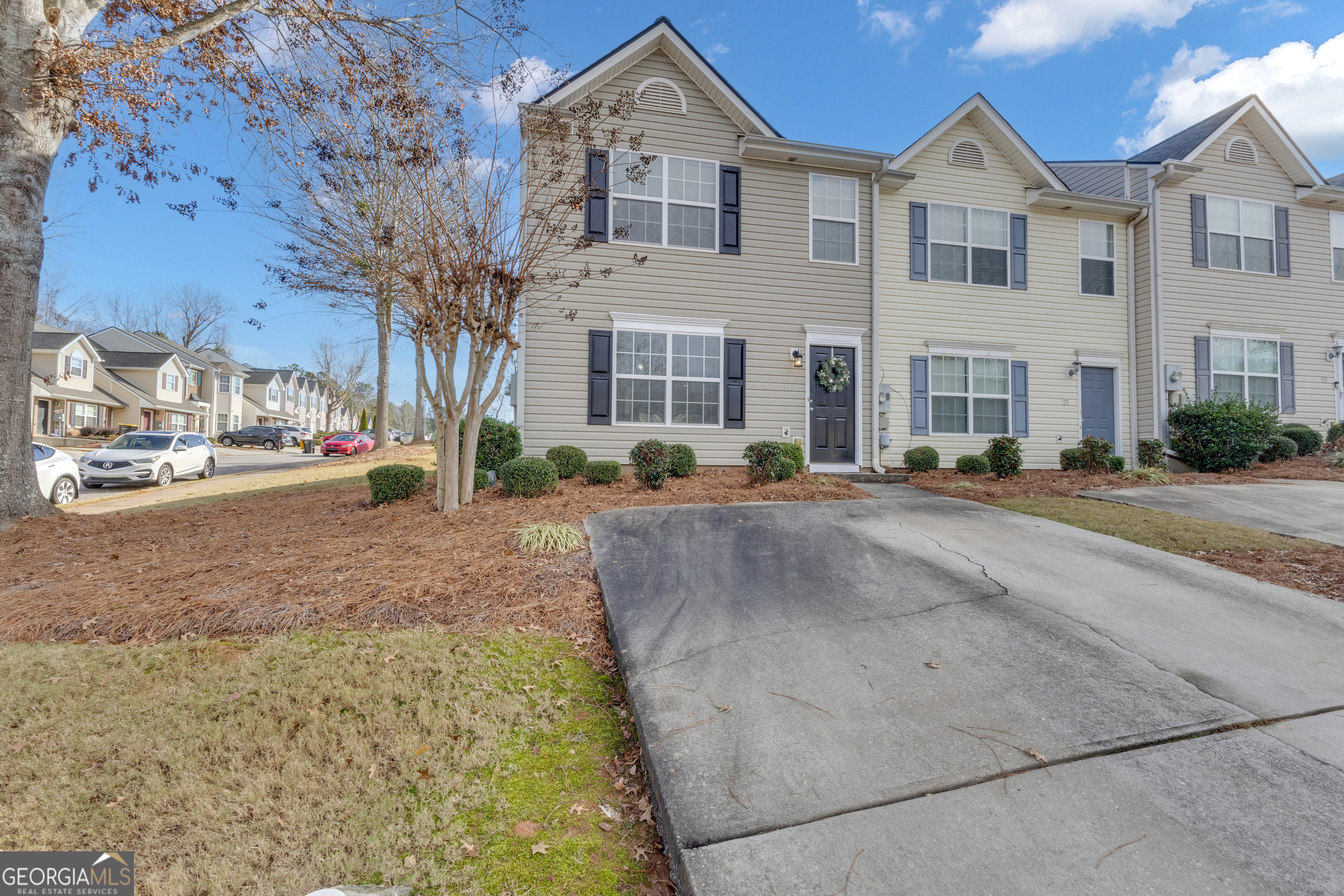 127 Chastain Circle Newnan GA 30263