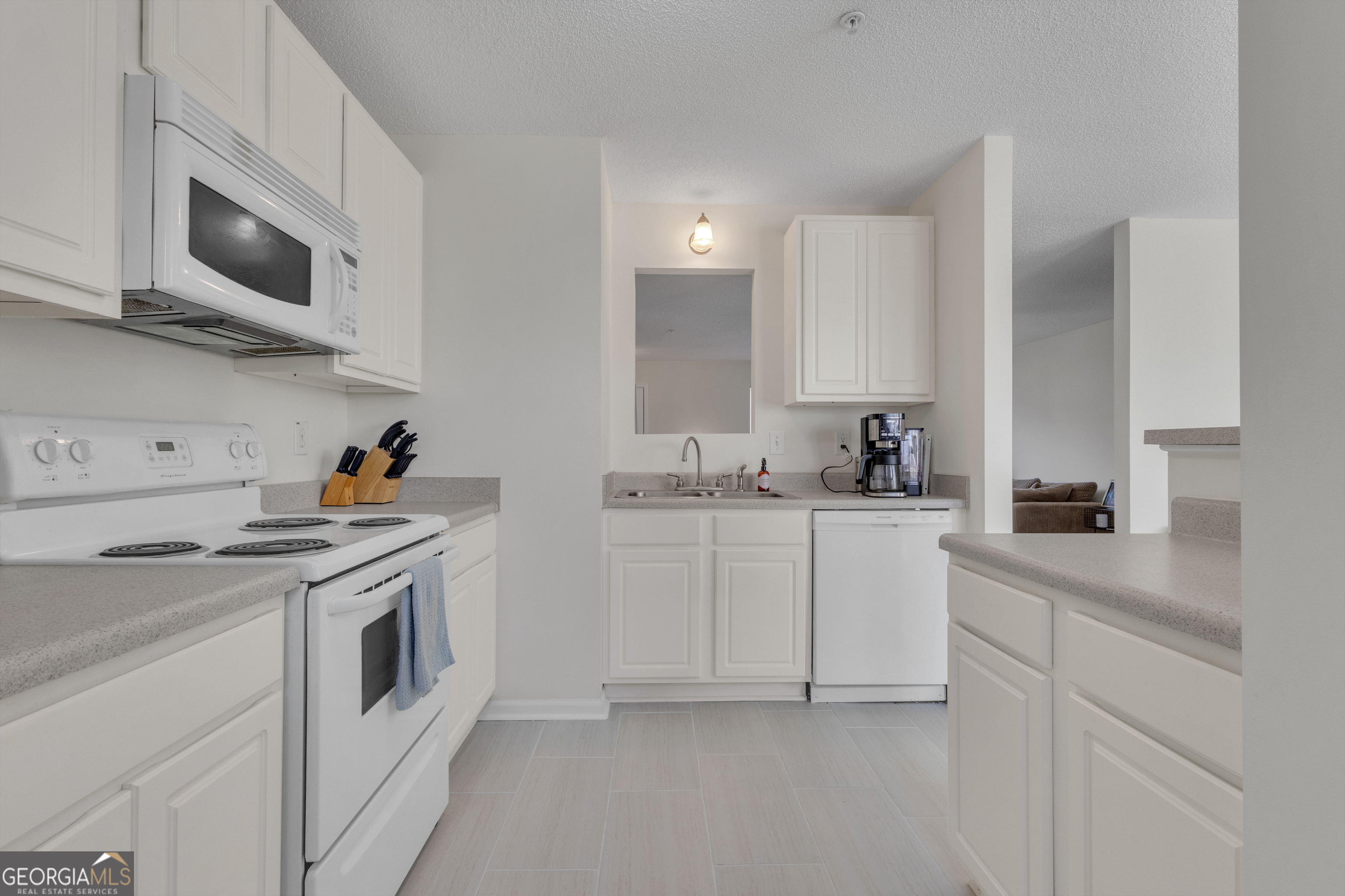 127 Chastain Circle Newnan GA 30263