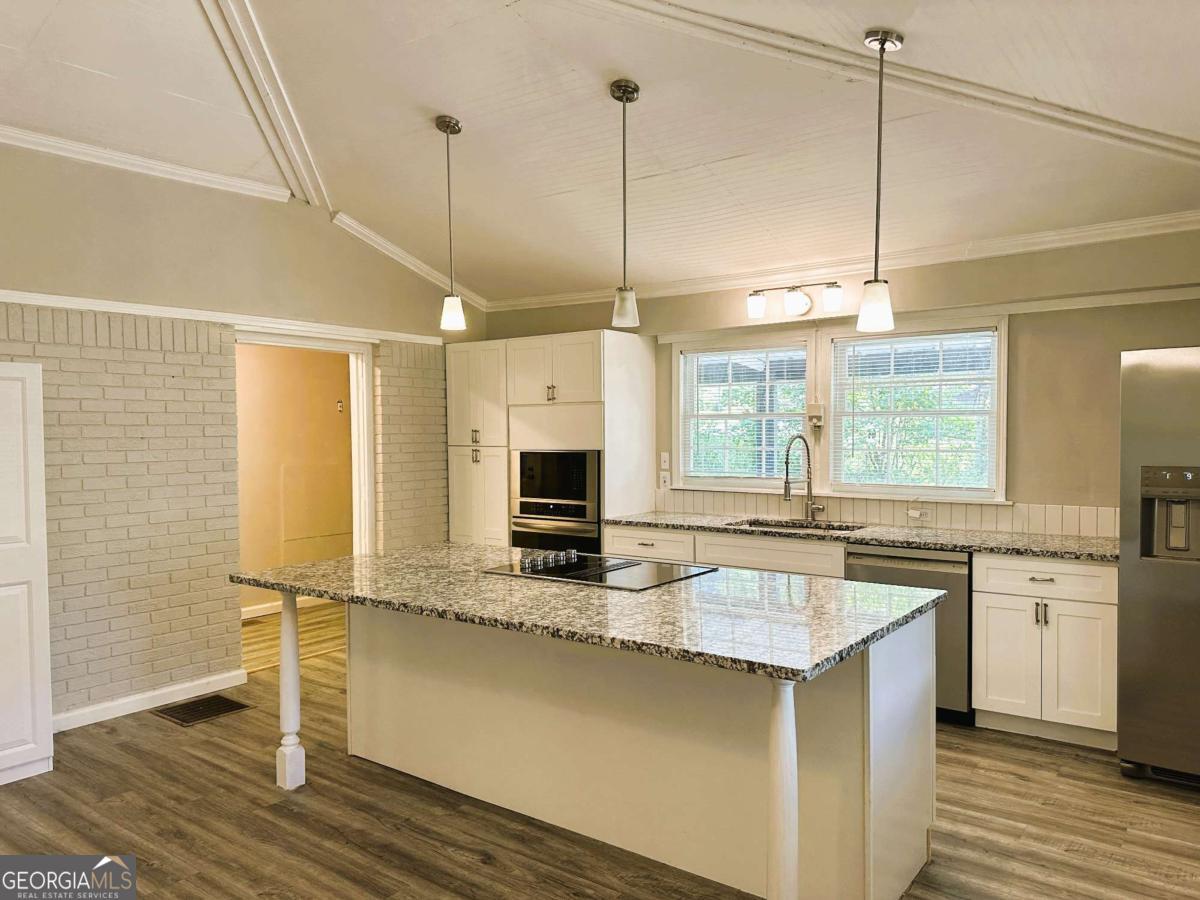 12 Walker Road NW Cartersville GA 30121