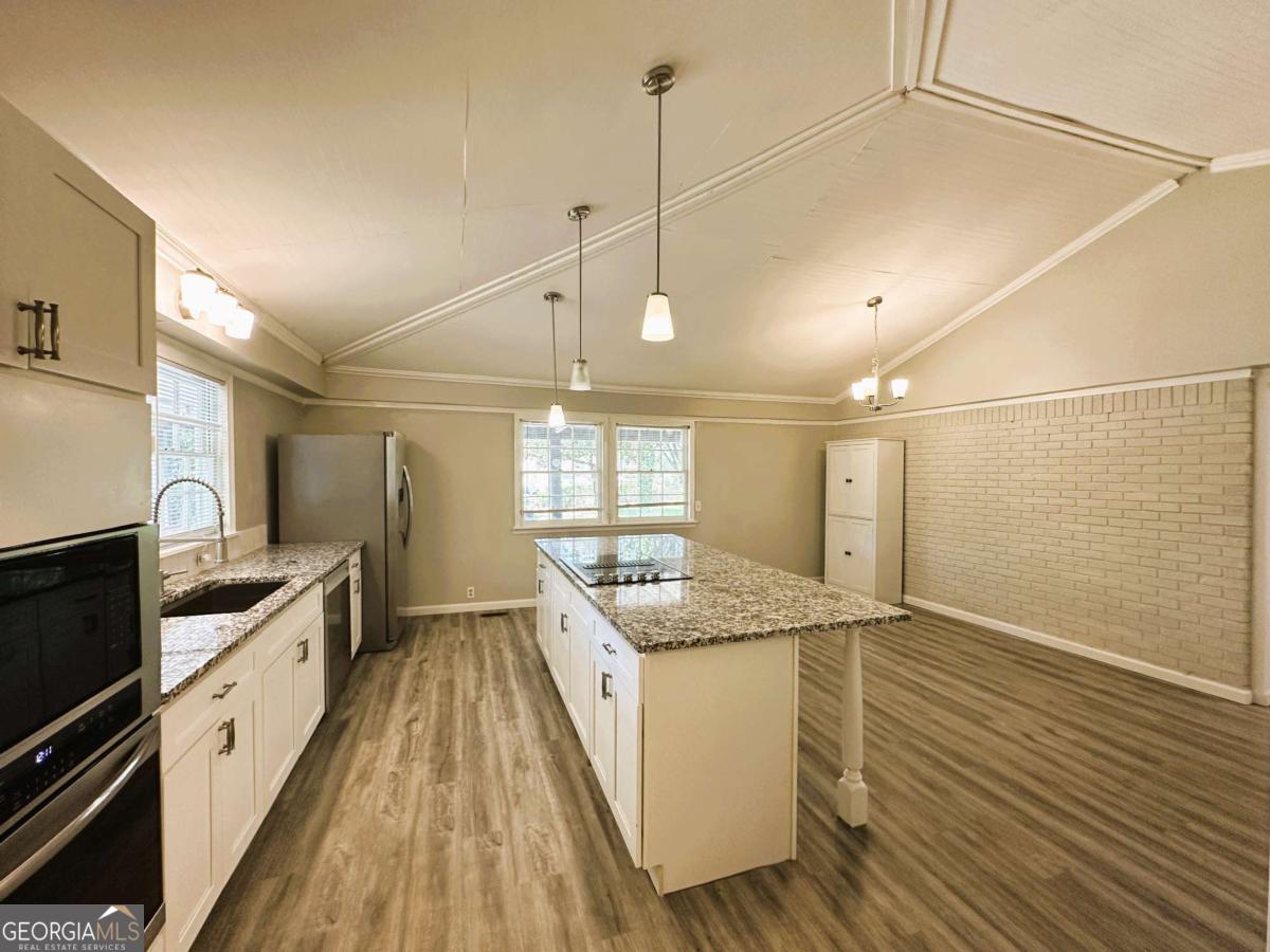 12 Walker Road NW Cartersville GA 30121