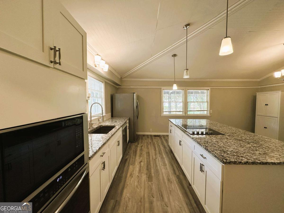 12 Walker Road NW Cartersville GA 30121