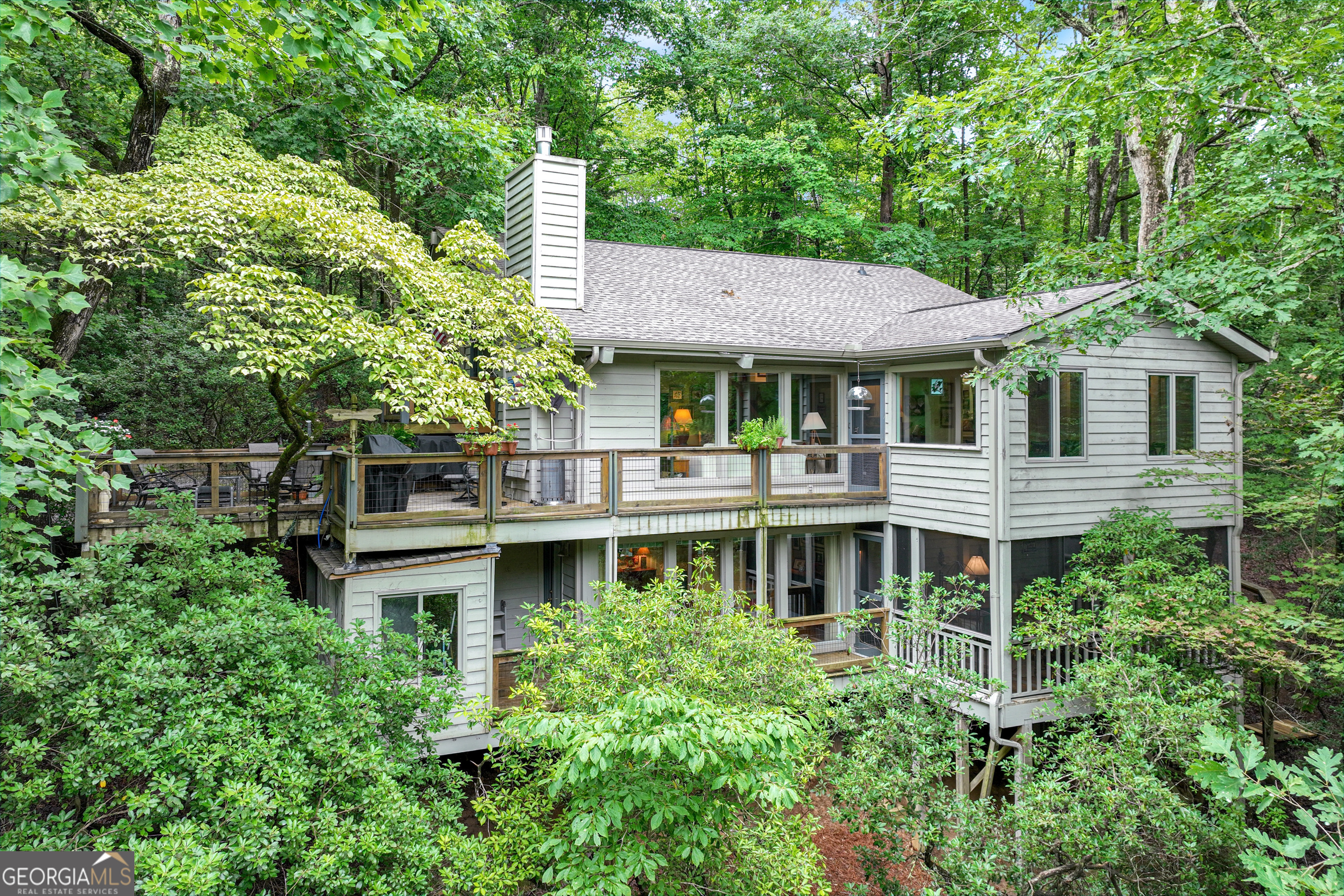 402 Laurelwood Sautee Nacoochee GA 30571
