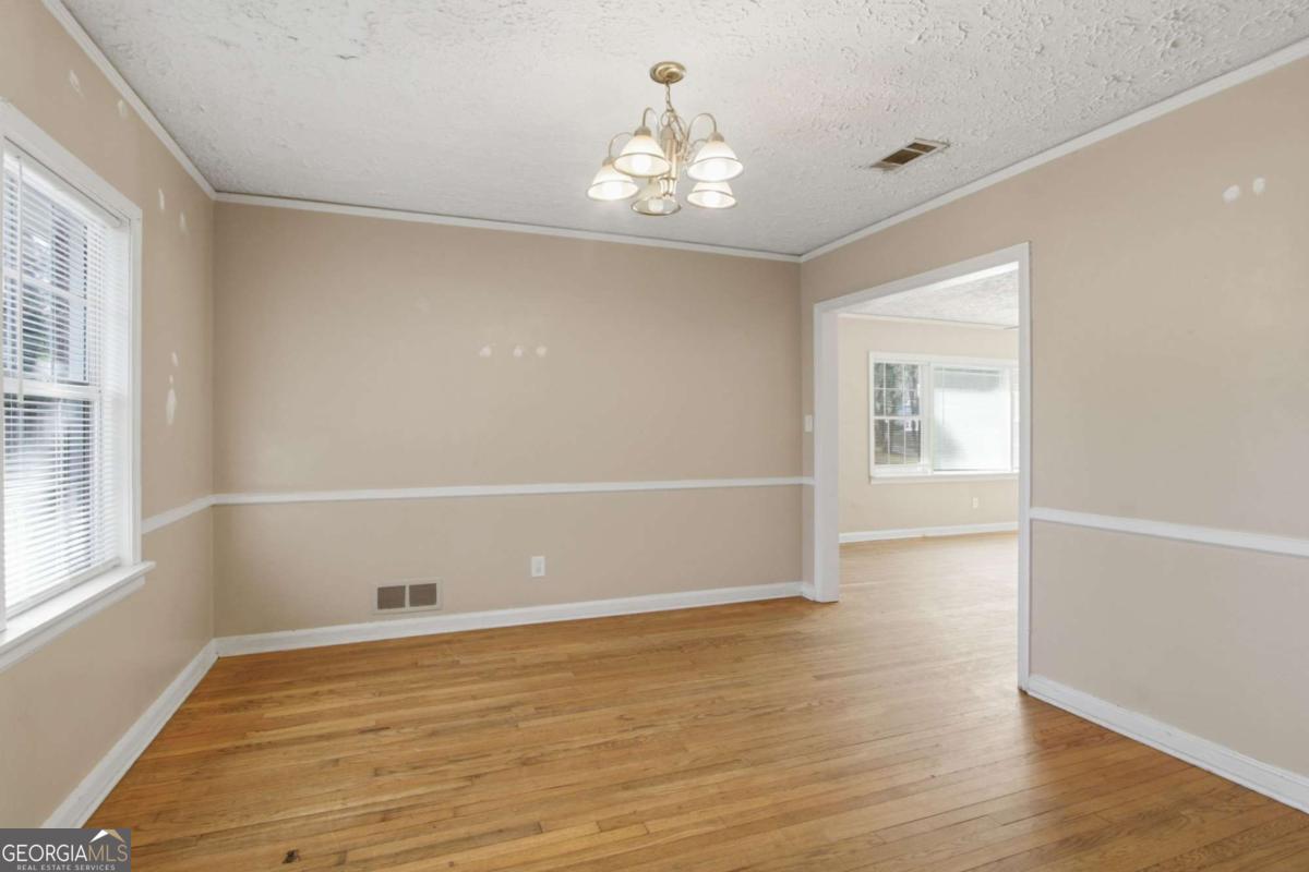 1979 Cascade Road SW Atlanta GA 30311