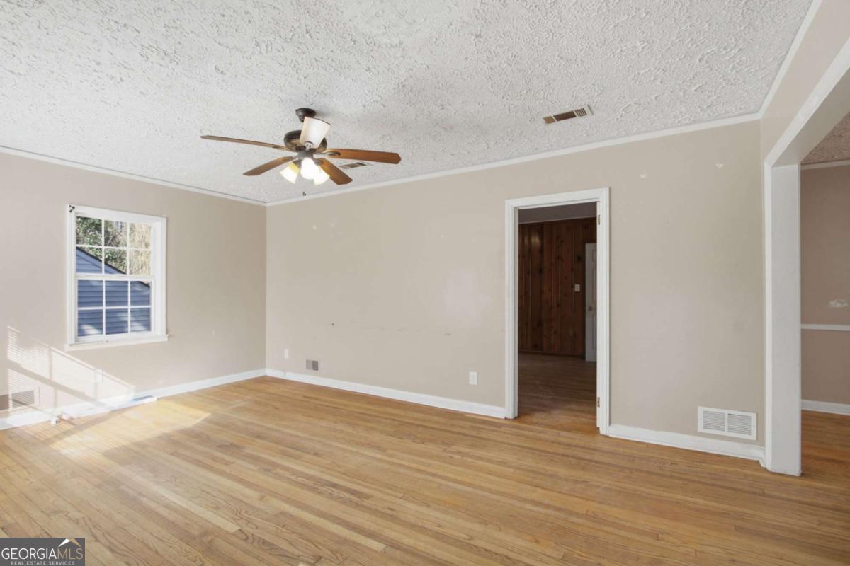 1979 Cascade Road SW Atlanta GA 30311