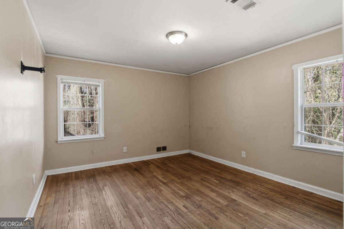 1979 Cascade Road SW Atlanta GA 30311