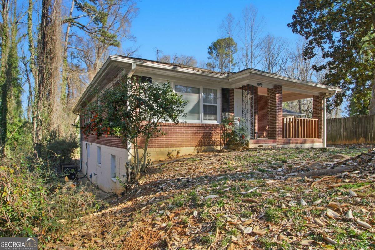 1979 Cascade Road SW Atlanta GA 30311