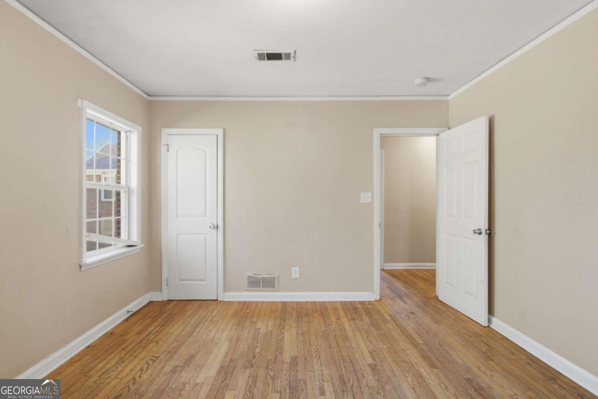 1979 Cascade Road SW Atlanta GA 30311