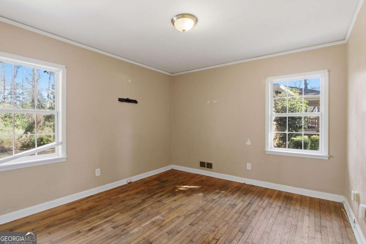 1979 Cascade Road SW Atlanta GA 30311