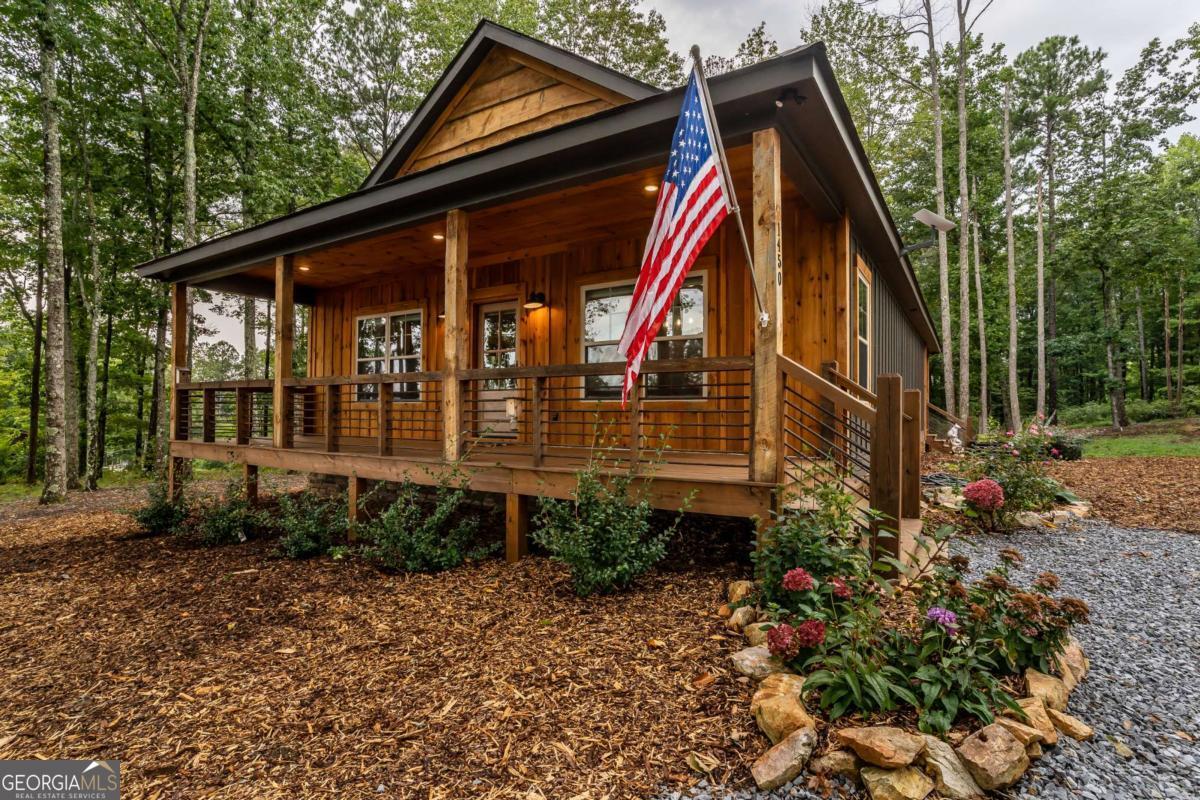 1450 Twisted Oak Road Talking Rock GA 30175