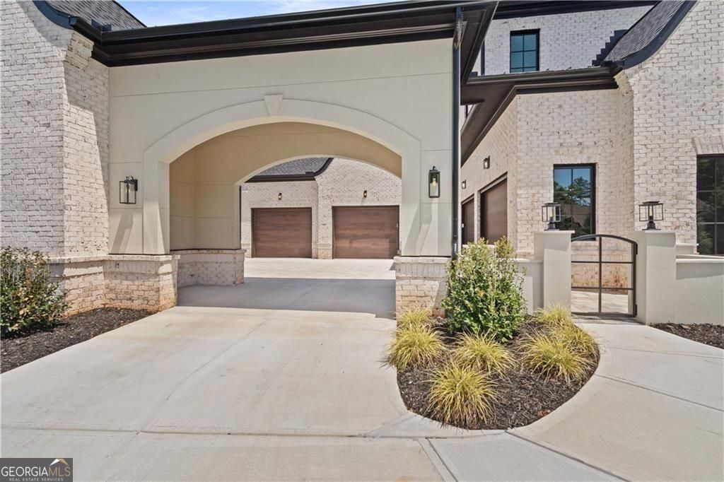 292 Traditions Drive Alpharetta GA 30004