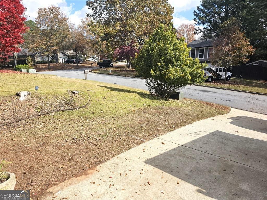 10085 Old Woodland Entry Johns Creek GA 30022