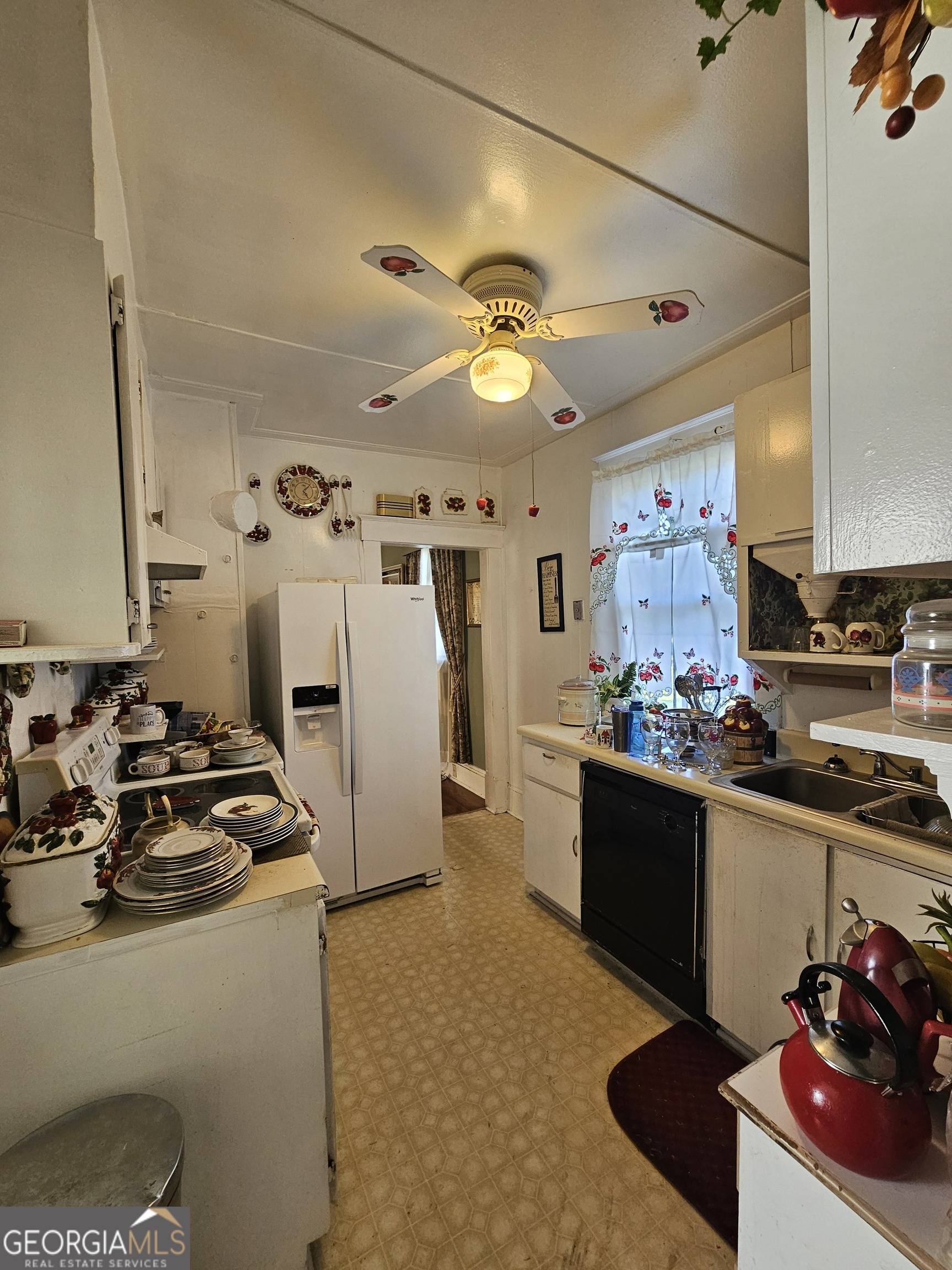 906 E 38th Street Savannah GA 31401