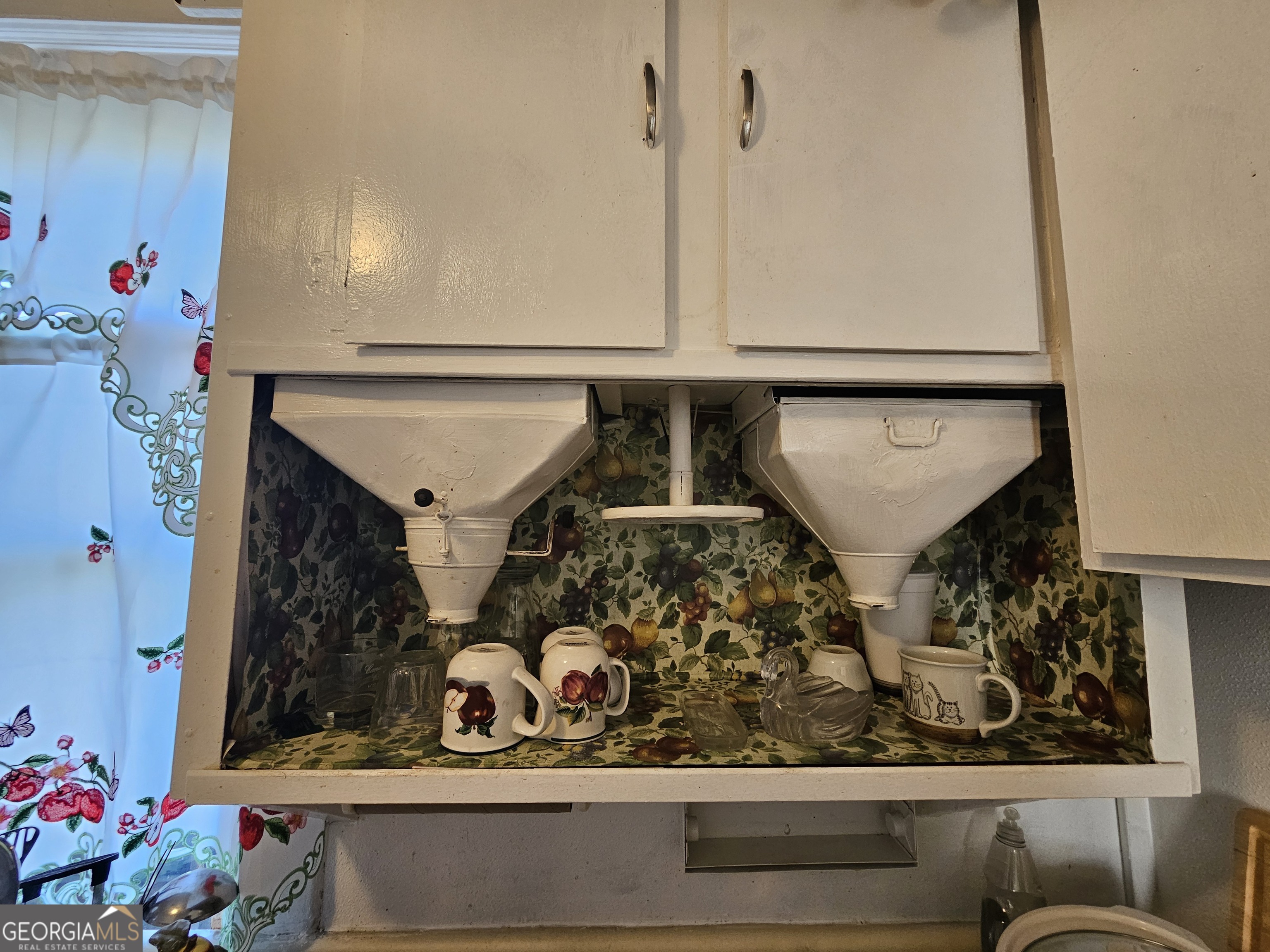906 E 38th Street Savannah GA 31401