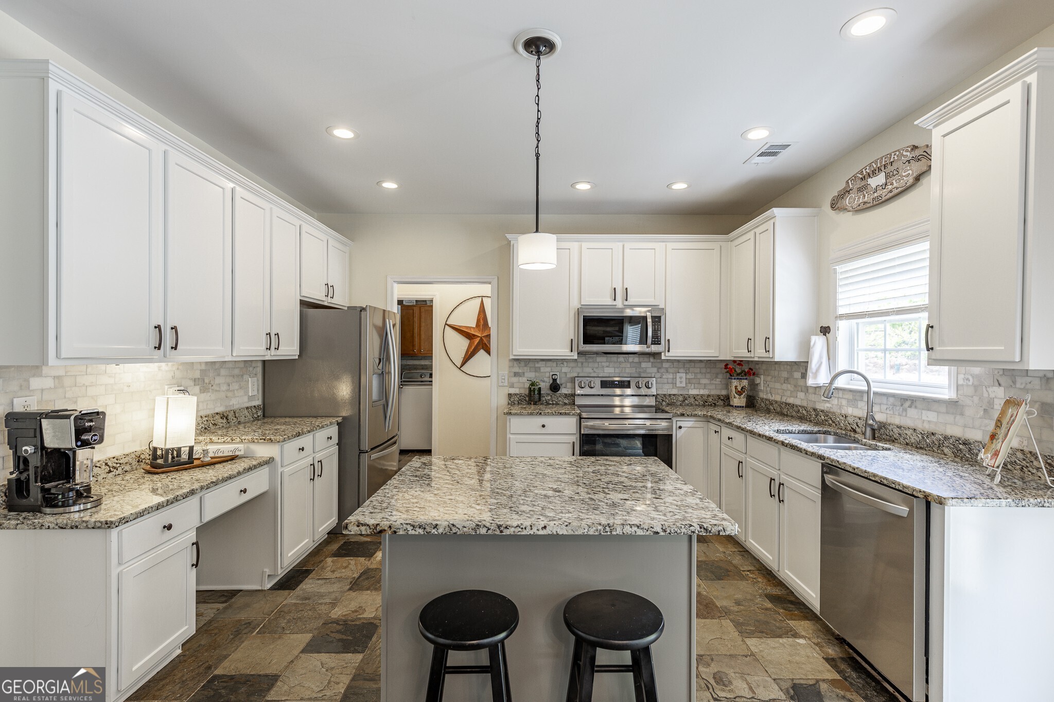 933 Cruce Lake Drive Hoschton GA 30548