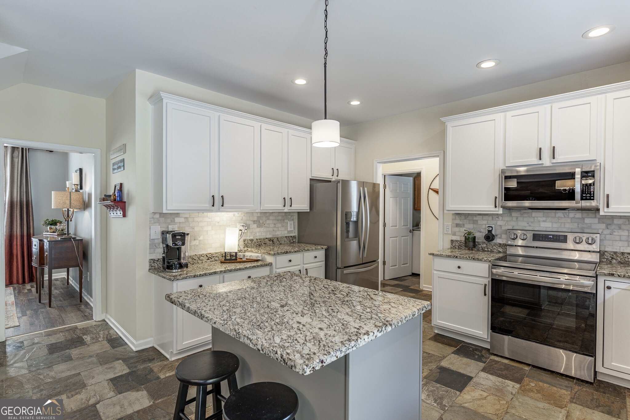 933 Cruce Lake Drive Hoschton GA 30548