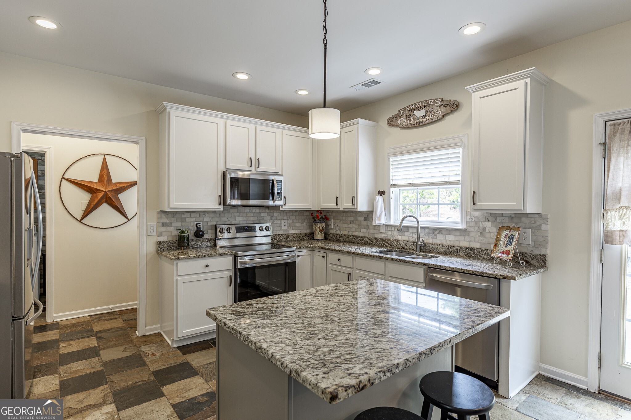 933 Cruce Lake Drive Hoschton GA 30548