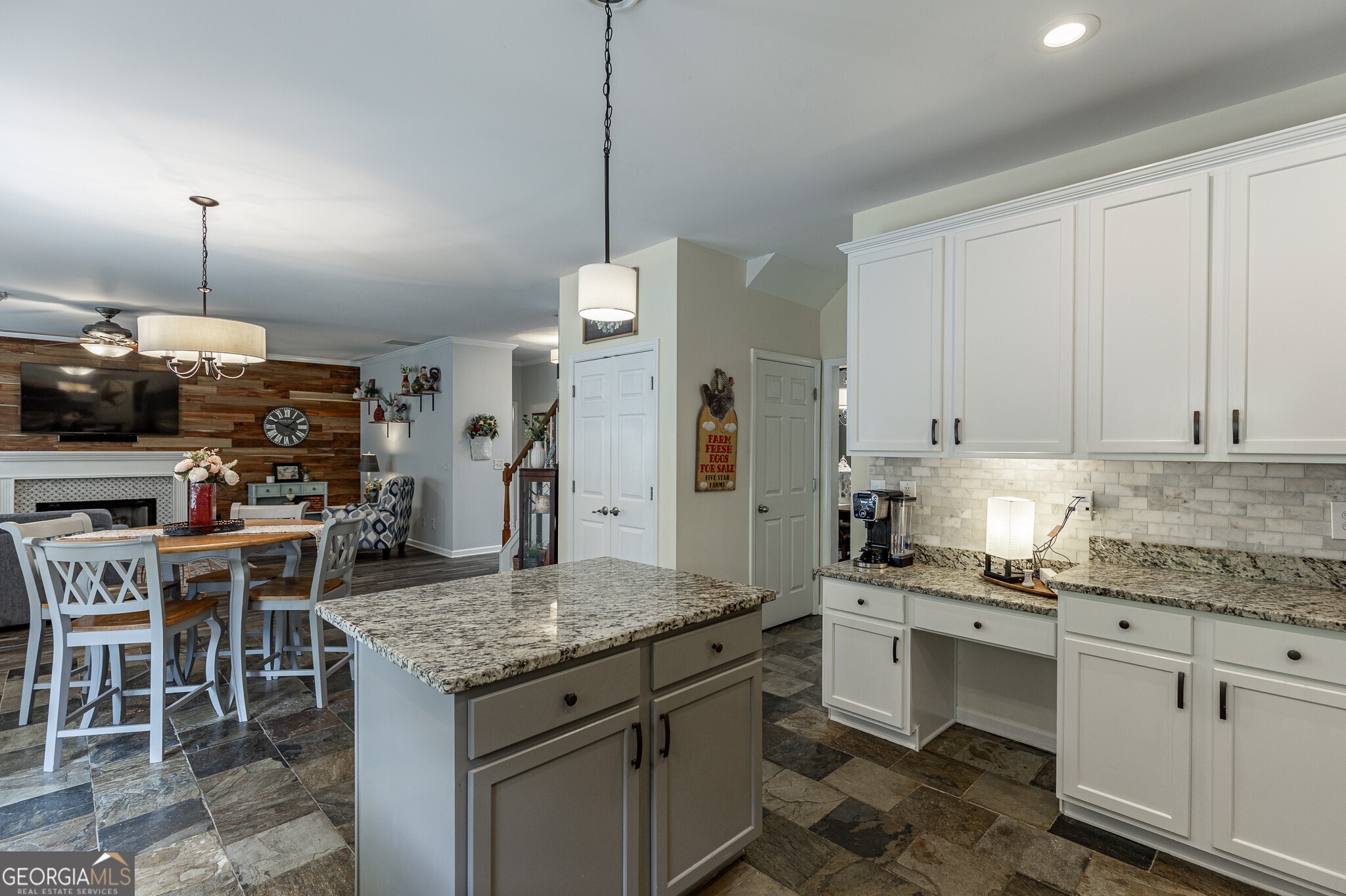 933 Cruce Lake Drive Hoschton GA 30548