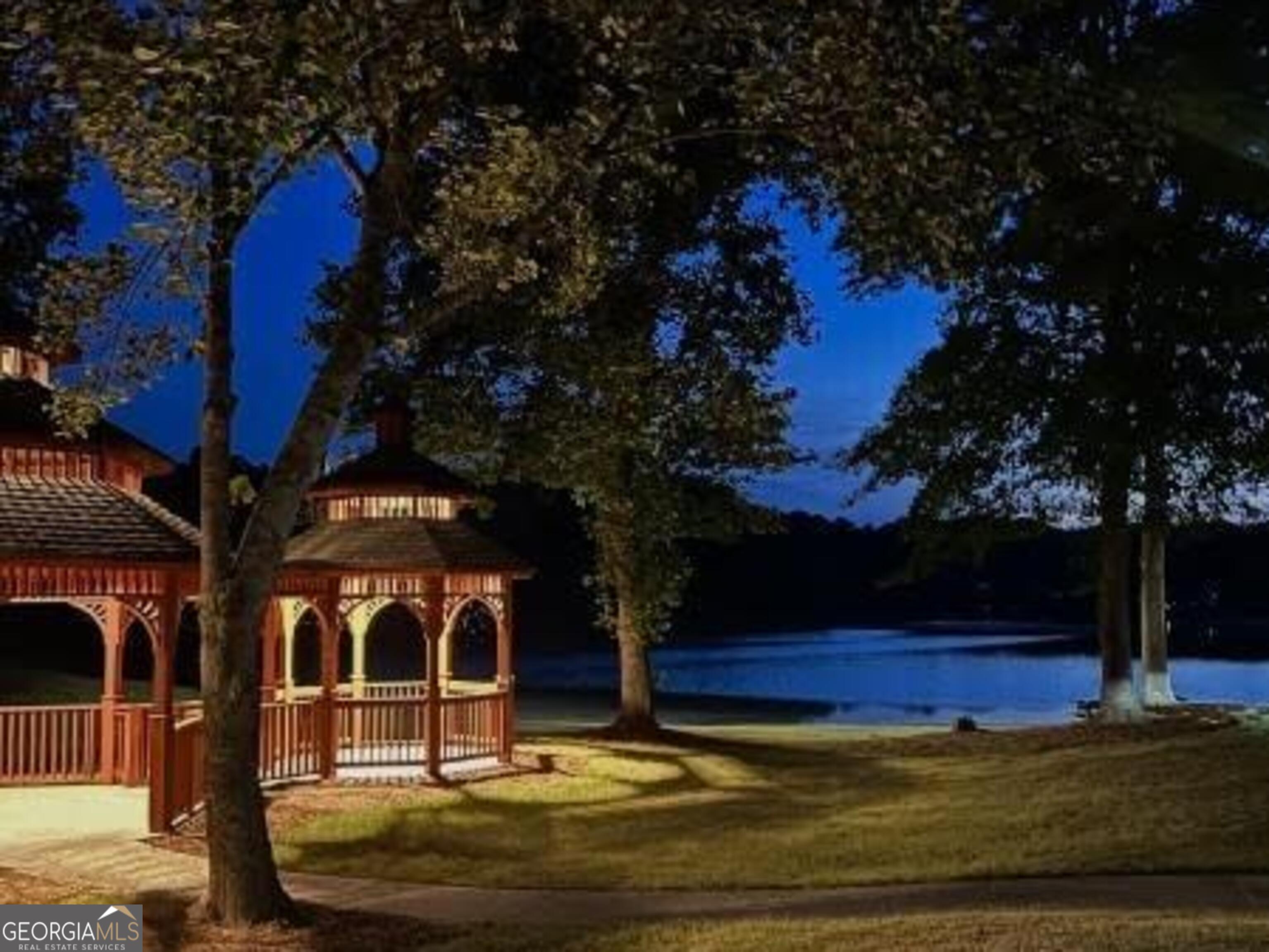 933 Cruce Lake Drive Hoschton GA 30548