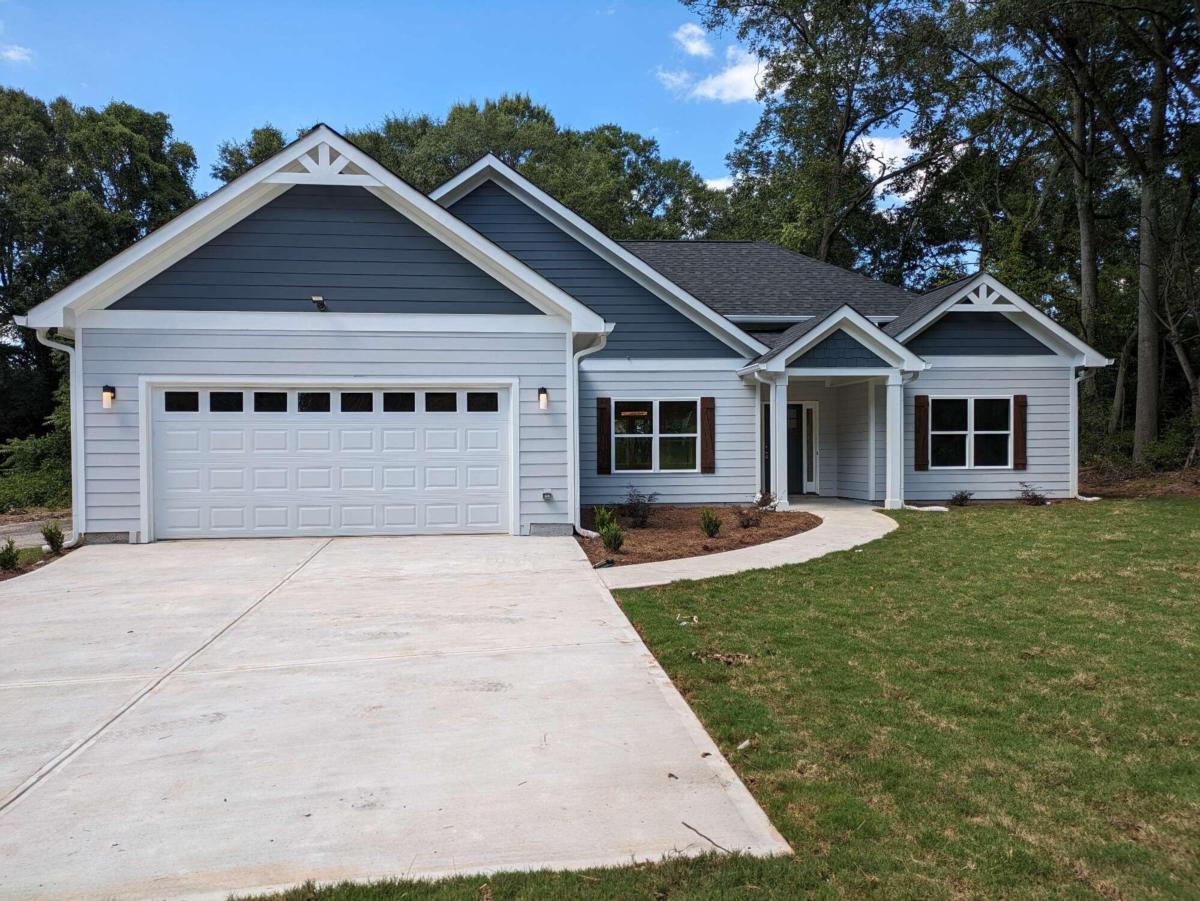 915 W Poplar Street Griffin GA 30224