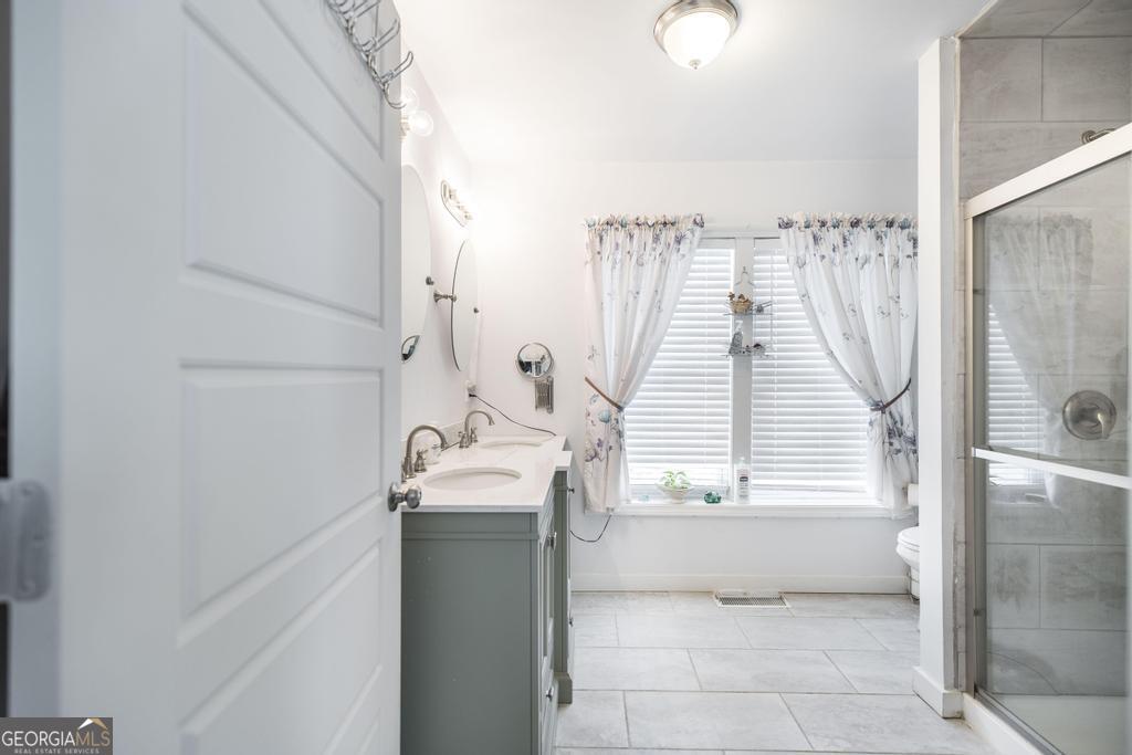 169 W Dykes Street Cochran GA 31014