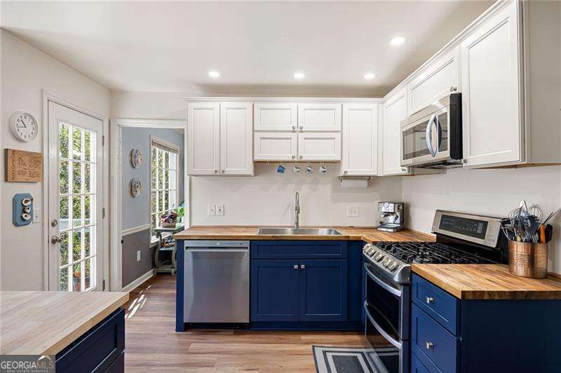 926 W Mill Trace NW Kennesaw GA 30152
