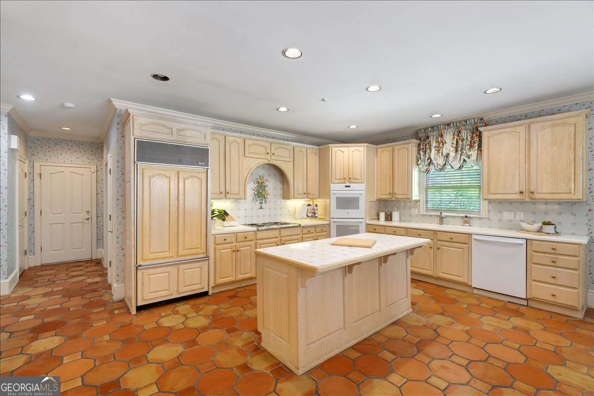 7805 N Spalding Lake Drive Sandy Springs GA 30350