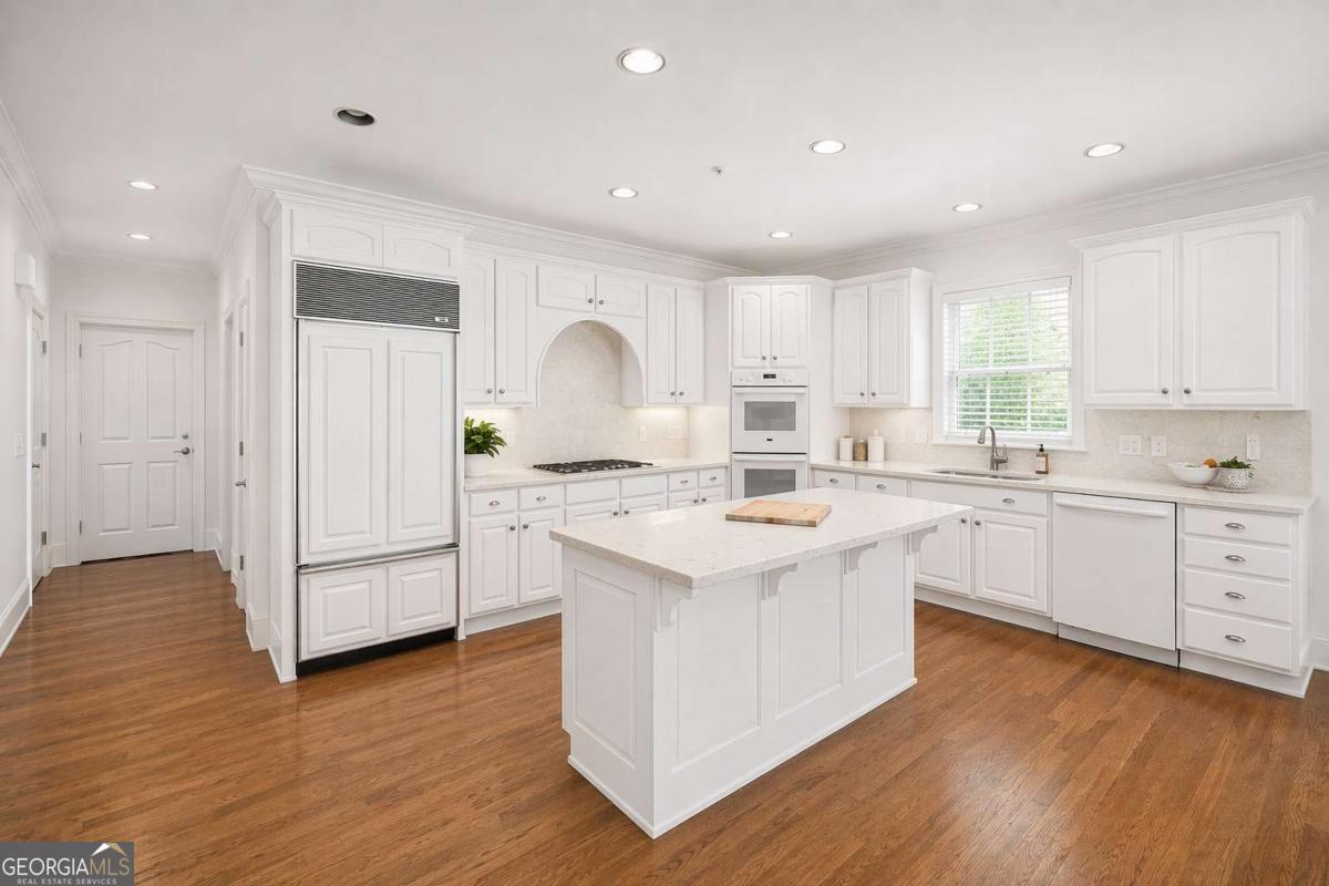 7805 N Spalding Lake Drive Sandy Springs GA 30350