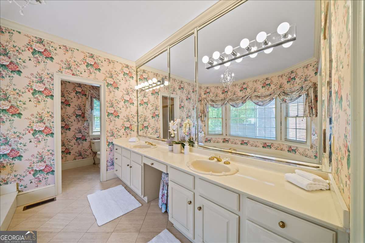7805 N Spalding Lake Drive Sandy Springs GA 30350