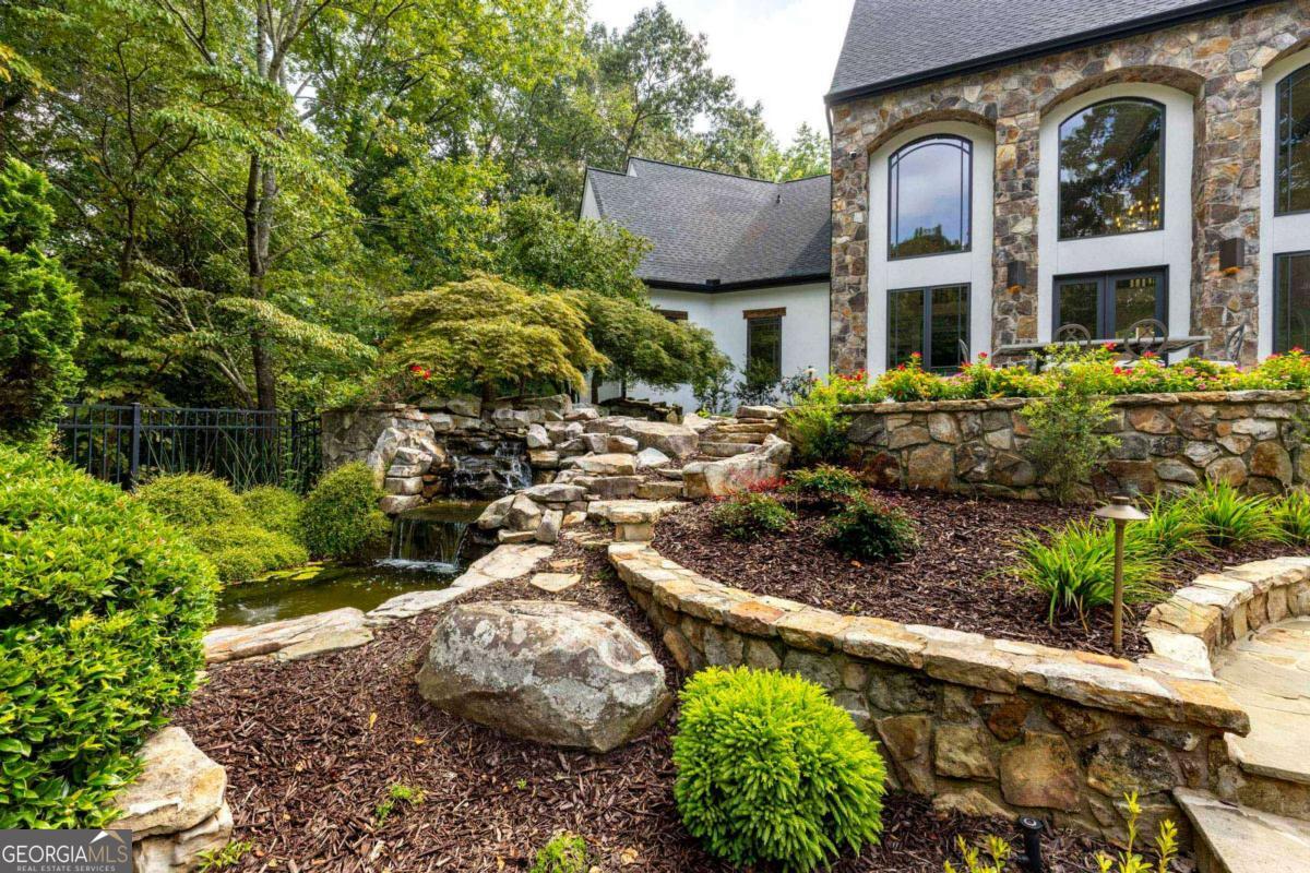 1395 Hearst Drive NE Brookhaven GA 30319