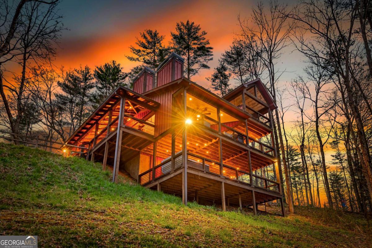 127 Twin Creeks Road Blue Ridge GA 30513