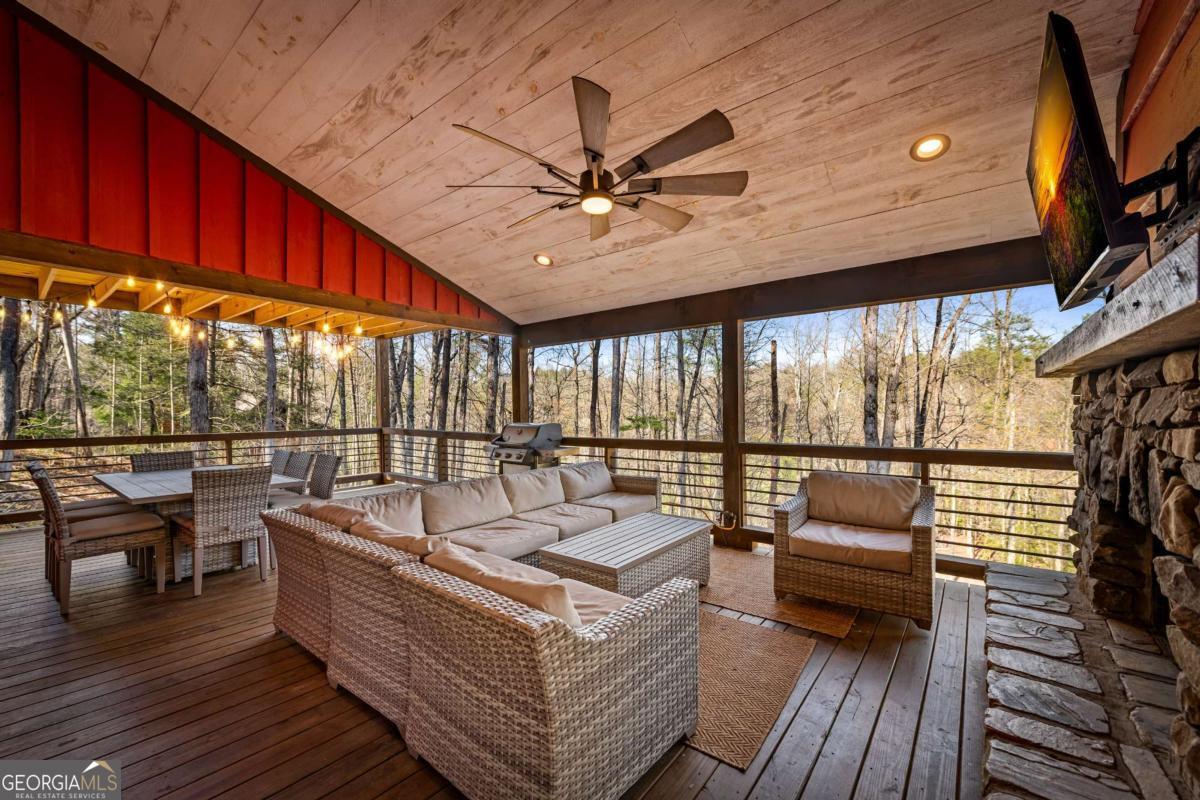 127 Twin Creeks Road Blue Ridge GA 30513