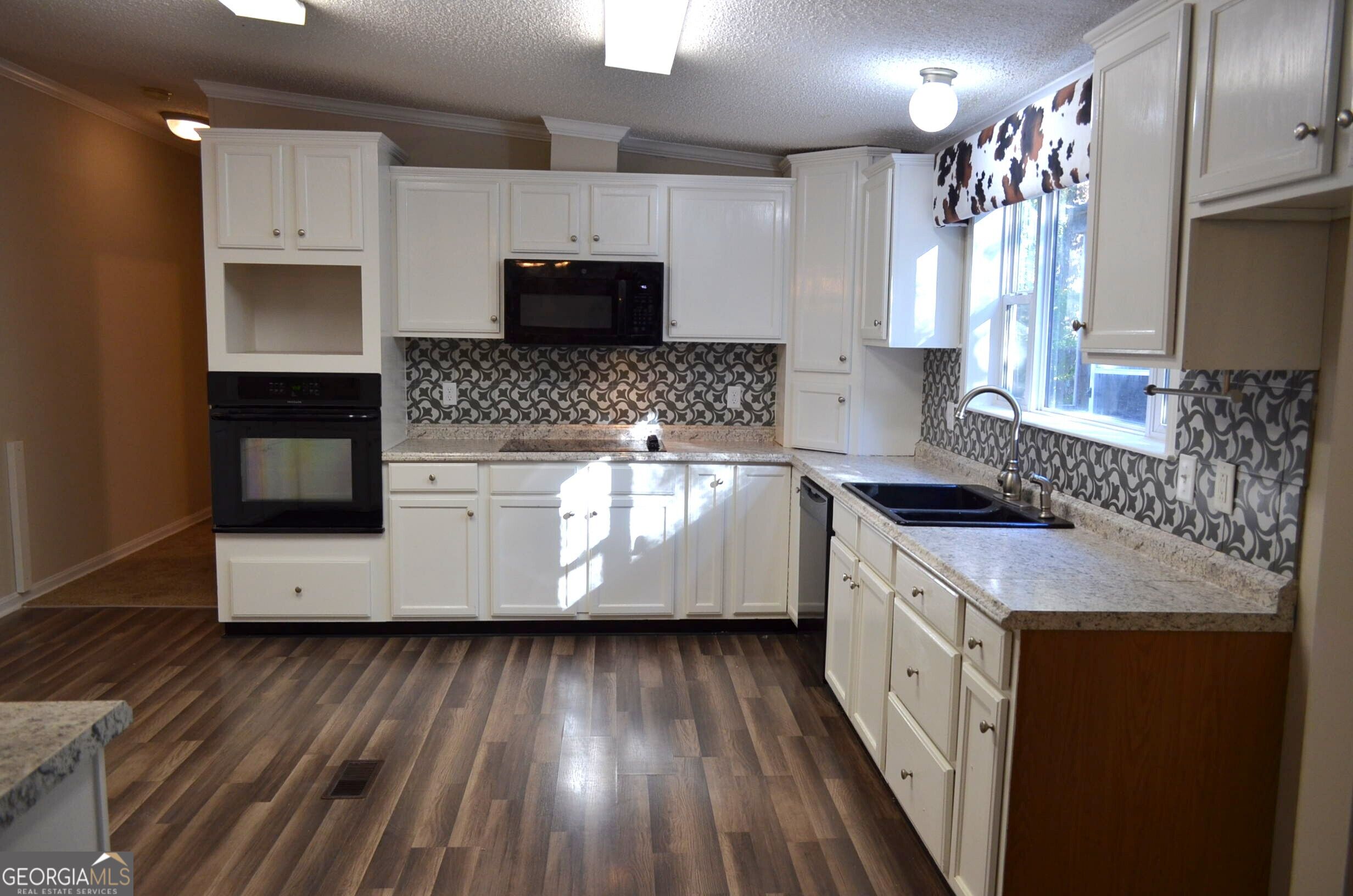 2354 Old Knoxville Road Knoxville GA 31050