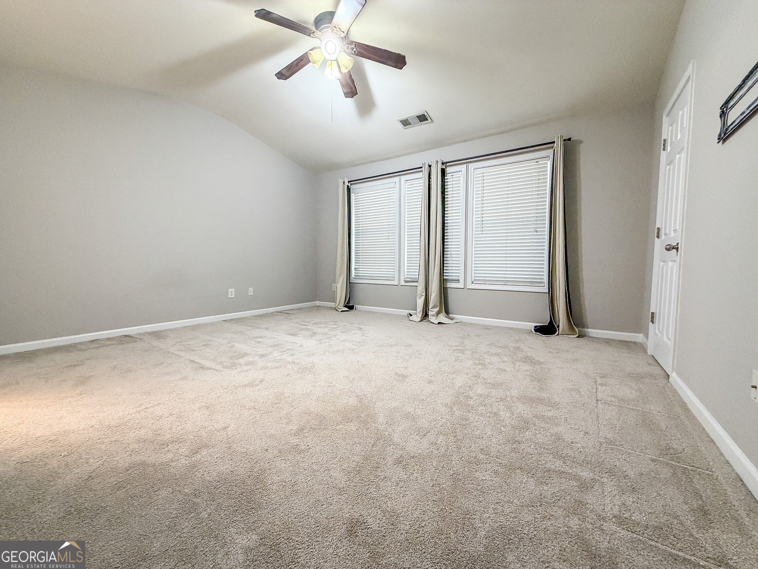 2077 Lakeshore Overlook Drive Kennesaw GA 30152