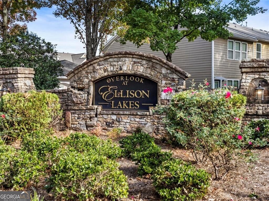 2077 Lakeshore Overlook Drive Kennesaw GA 30152