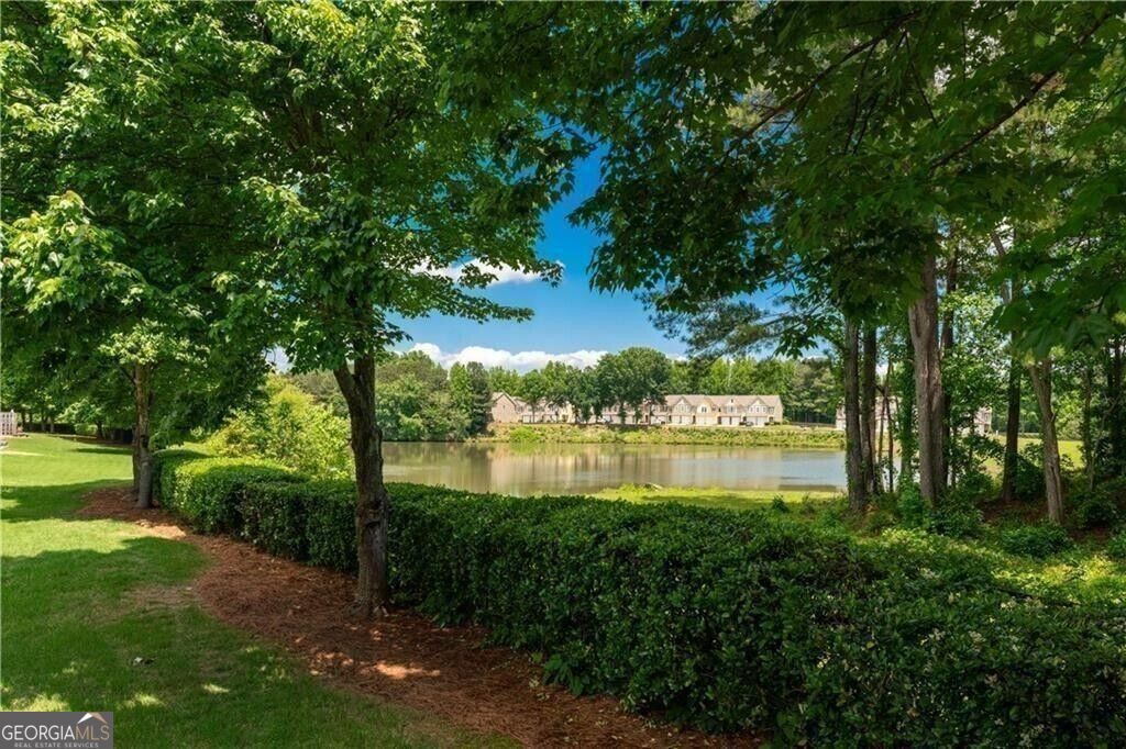 2077 Lakeshore Overlook Drive Kennesaw GA 30152