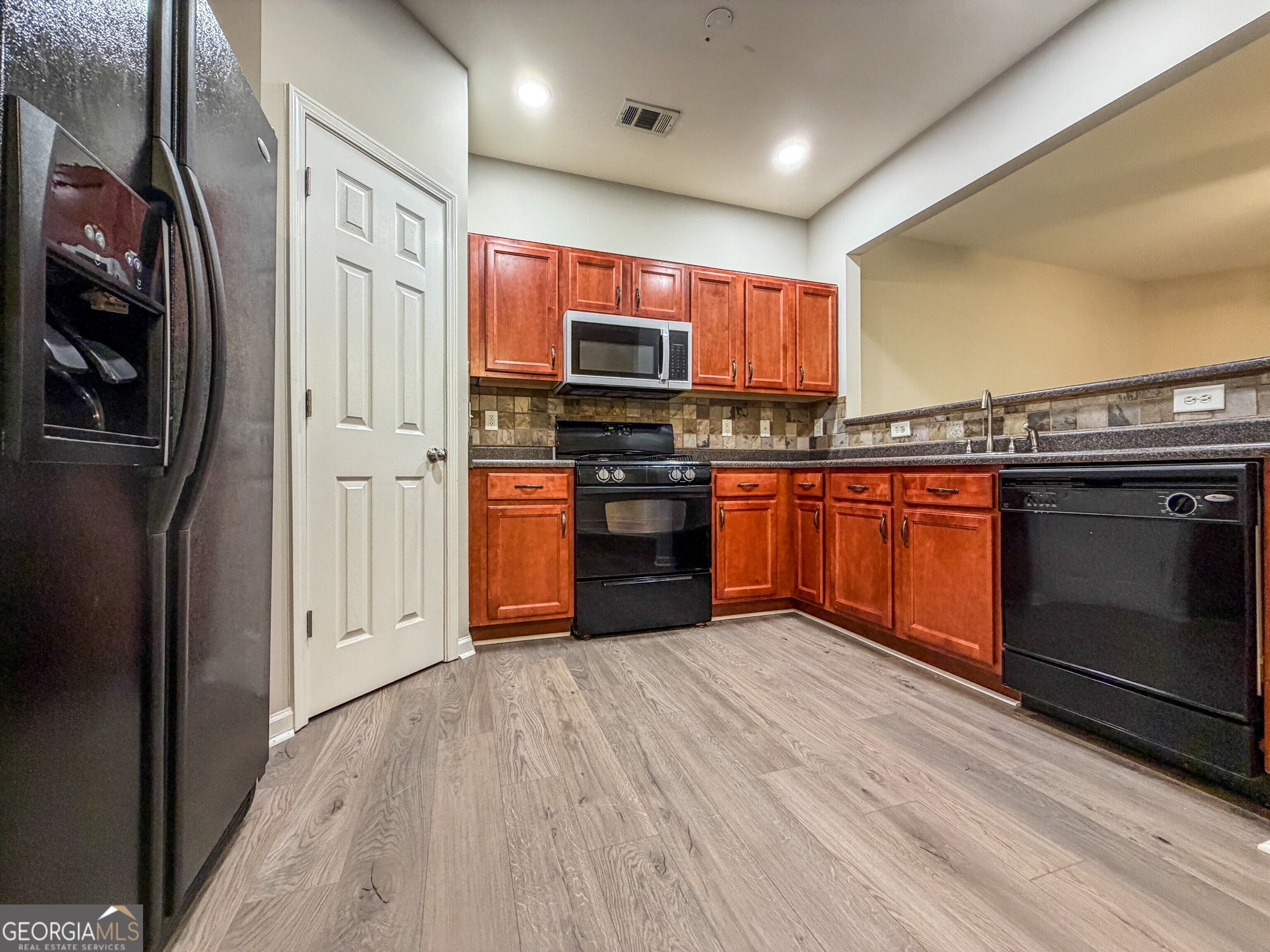 2077 Lakeshore Overlook Drive Kennesaw GA 30152