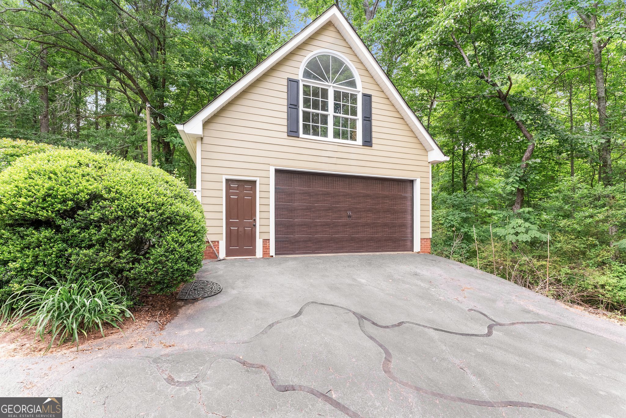 2832 B Wilson Road Commerce GA 30529