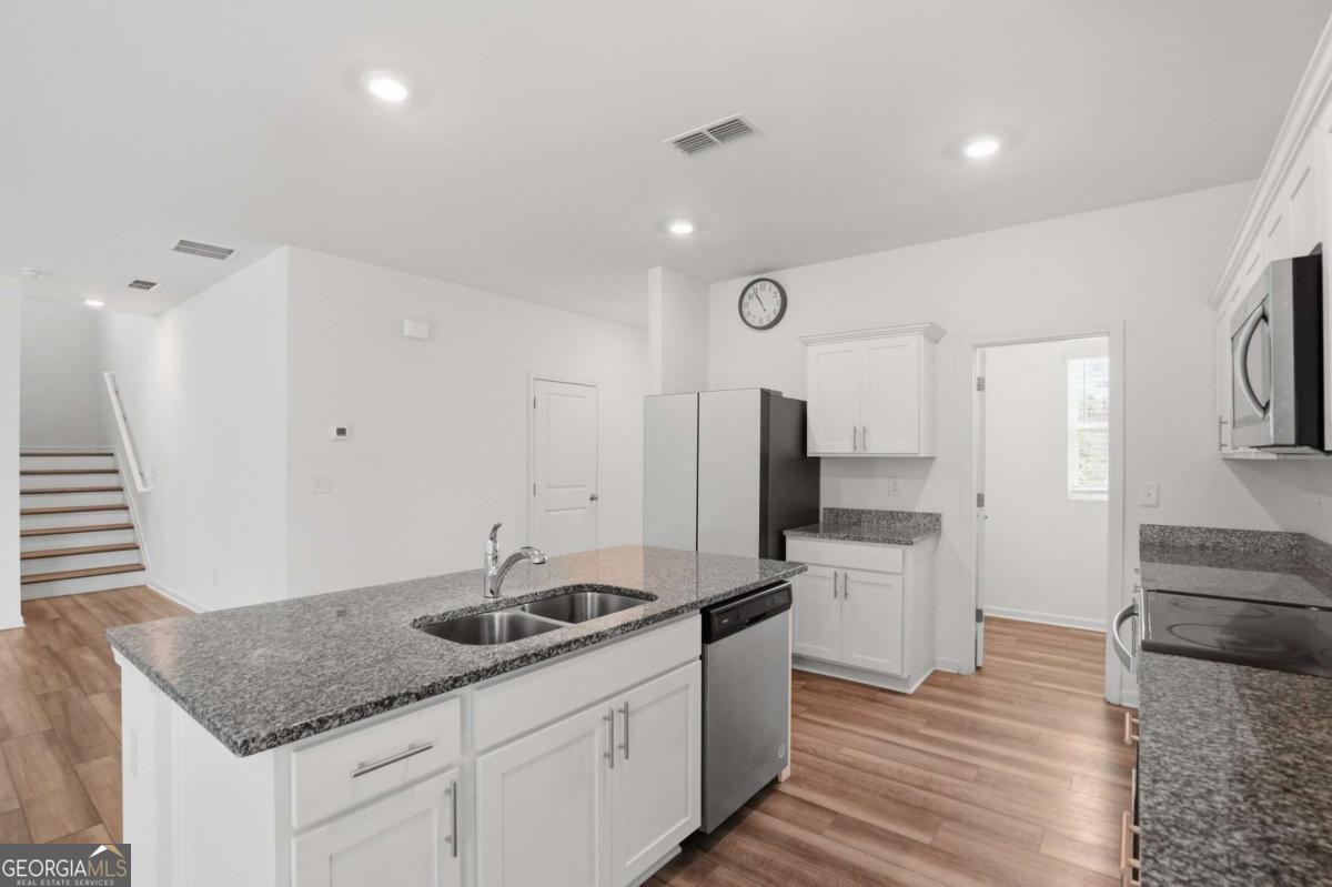 186 Pond Court Hoschton GA 30548